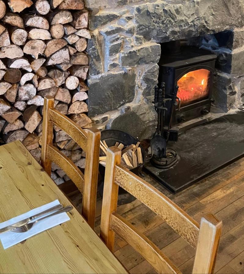 Saucy Mary'S Hostel Kyleakin Exteriér fotografie
